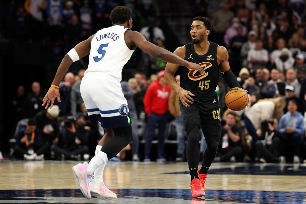 人联想到他 人联想到他