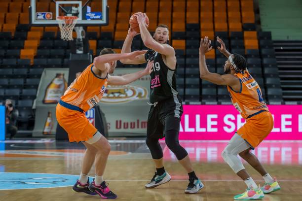 A季后赛都 A季后赛都